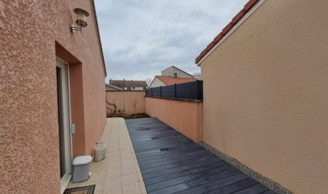 Installation terrasse en composite à Cournon d'Auvergne